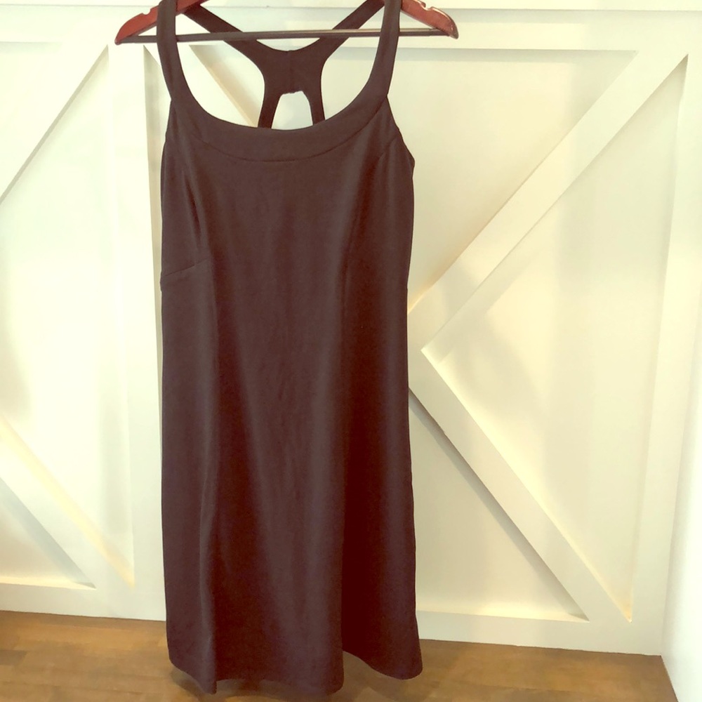 North Face black active wear dress/shelf bra/Large